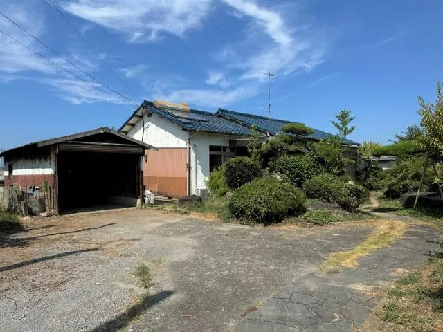 Usa-shi, Usa (Yanagigaura station) Single story house, 4DK

2.5 million yen