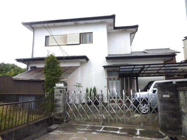 Many renovation histories, well-maintained!! Suitable as a home or for investment!!