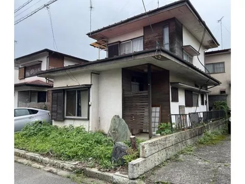 2-story 4K in Nishikawada Minami, Utsunomiya City, a house with a garden to live in nature