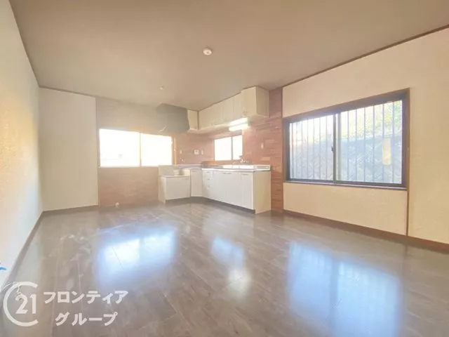 【Renovated in August 2025 + Immediate viewing available!】■ 4LDK with all rooms over 6 tatami mats!