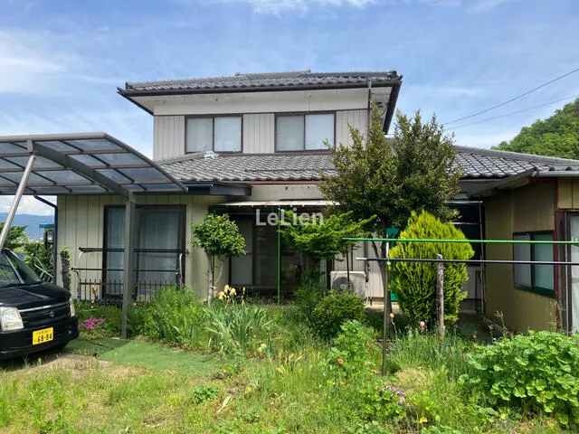 Chikuma City, Oaza Kurashina (Yashiro High School Mae Station), 2-story building