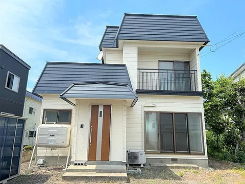 Used single-family home in Aoyama, Kuroishi City