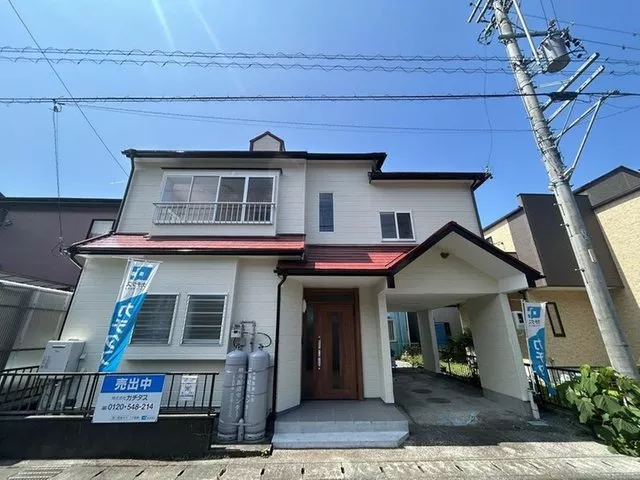 [Open house held] [Interior and exterior renovation completed] [Newly replaced water facilities] [Exterior painting] Regular car