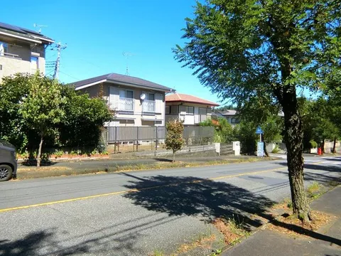 ● A large, bright house in a southern space ● Many renovation histories ● Some renovations will be done (budget including tax 2.5 million yen)