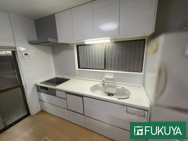 First, it's okay to just request information! Experience the lifestyle unique to a house with a garden!
