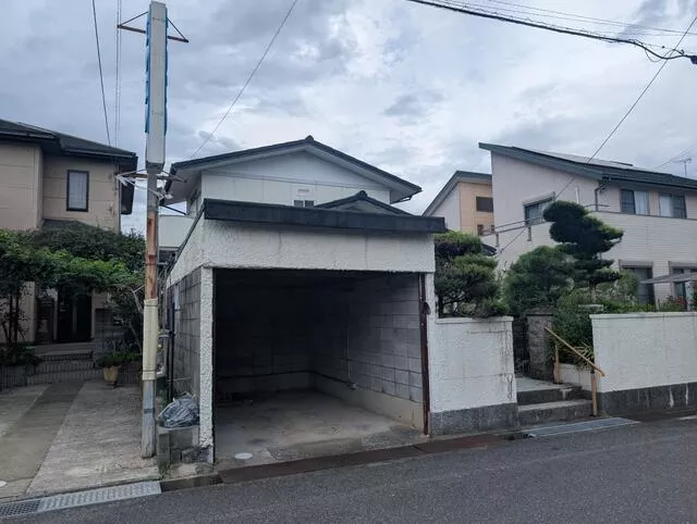 Miyagawa-cho, Higashiomi-shi (Omihachiman Sta.) 2F 5DK

3.8 million yen