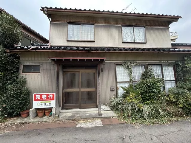 Kurobe City Mikai (Higashi Mikai Station) 2-story building 5K