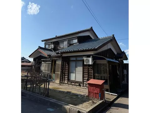 5.8 million yen, Kumamori (Bunsui Station)
