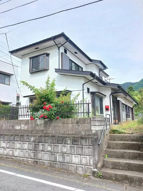 Kiryu City, Kawauchi-cho 2-chome (Maruyamashita Station) 2-story building 6DK