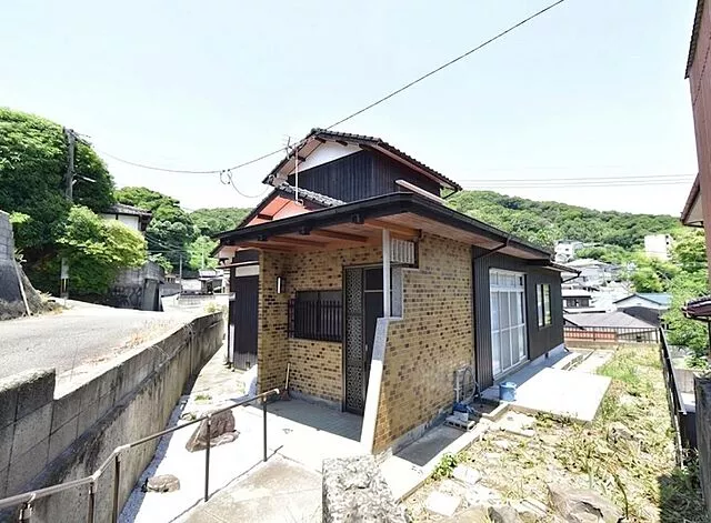 Used single-family home, Nishitenjin Town
