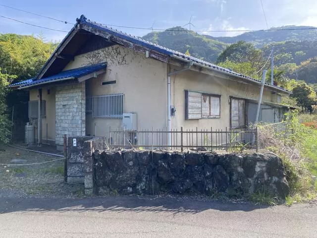 Kamo-gun, Higashi-Izu Town, Shirada (Katase-Shirada Station) Single-story building 4SDK