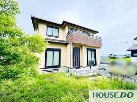 Used house 3LDK built by Ichijo Komuten. Good sunlight, parking for 2 cars, 10 minutes on foot to Kushigata Elementary School