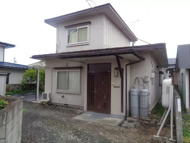 Higashi 11-banchō 4 million yen