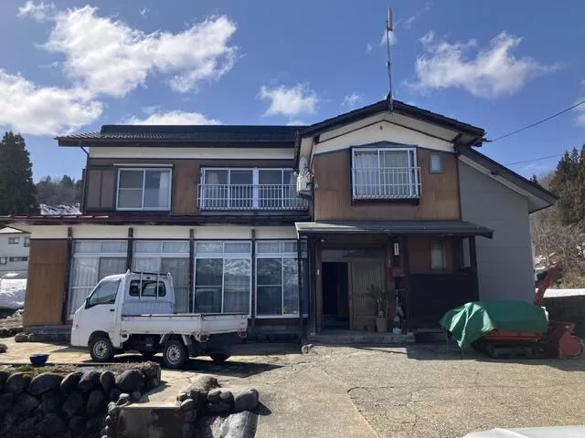 Minami-Uonuma City, Nagakisawa (Urasu Station) 2-story building 7DK