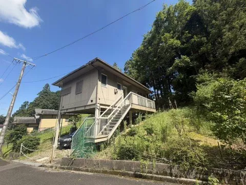 Tsu City, Hayama-cho Kamino-mura (Sakakibara Onsen-guchi Station) Single-story building 2K