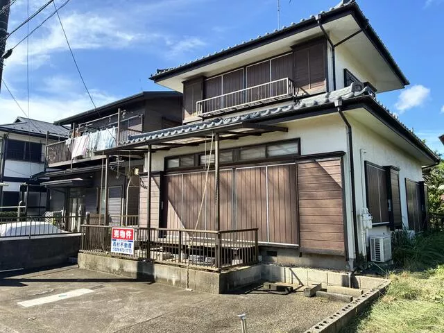 Ushiku City Kariya Town 4-chome (Ushiku Station) Two-story building 4LDK