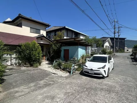 [Open House Held] Interior and exterior renovation planned / New water facilities to be replaced / Parking for 2 cars available - Image 3