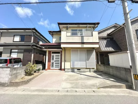 Tokushima City, Minami Okishu 1-chome (Awa-Tomita Station) 2-story building 4SDK