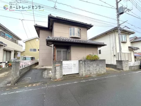 【Renovated × City Gas for a Comfortable New Life】~ 5-minute walk to Higashi Elementary School ~