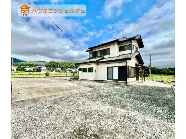 ☆Renovated (all water areas are new, interior and exterior) ♪ Land area 128 tsubo, parking for 6 cars OK♪