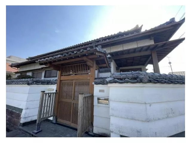 12 million yen, Kaji-cho (Kaji Station)