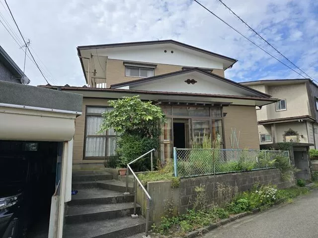 Akita City, Tsuchizaki Port South 2-chome (Tsuchizaki Station) 2-story building 7DK