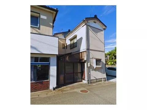 1 Funabacho (Sakata Station) 2.98 million yen
