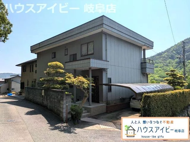 【House Ivy Gifu Store】A spacious 6LDK + S home♪ With a large garden and a spacious balcony.
