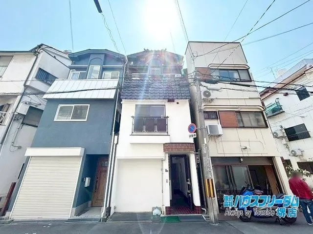 Available for viewing today! 5-minute walk to "Sawanocho" station♪ Spacious layout of 5LDK