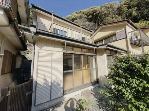 Yokosuka City, Higashi Uraga 1-chome (Uraga Station) 2-story 5K