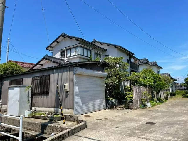 Kamikomatsu Town (Komatsu Station) 12.8 million yen