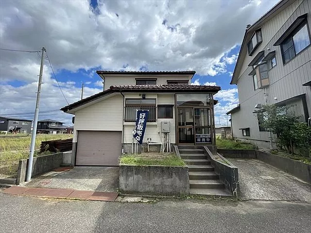 Used single-family house KEM Niigata City Minami Ward Mikata 1st phase Used house