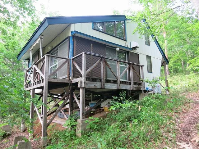 Fukushima City, Iizaka Town, Kamikawahara (Hanamizusaka Station) 2-story building 6K