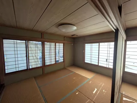 Takehara City, Shiocho 2-chome (Takehara Station) 2-story building 5LDK