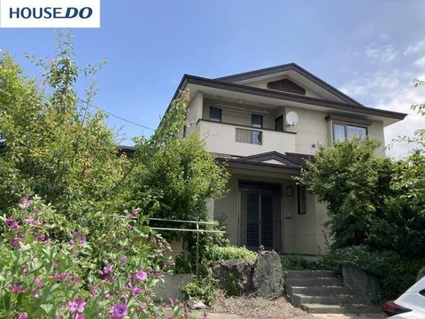2 Toyohara, Oirase-cho, Kamikita-gun (Mukoyama Sta.) 2F 4SLDK

10,000,000 yen