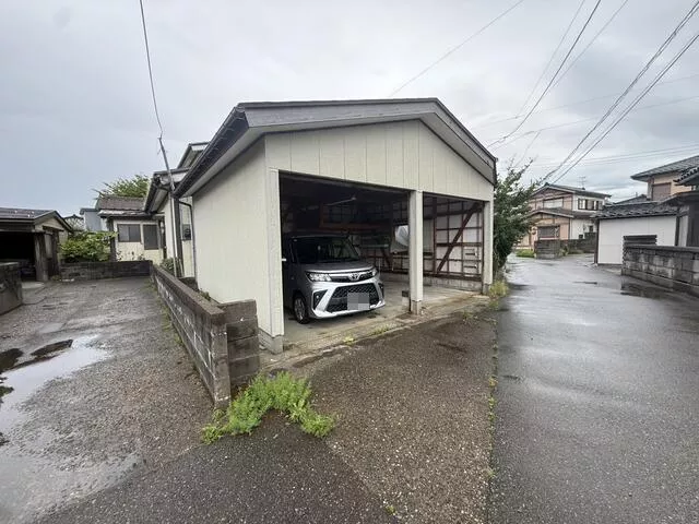 Kashiwazaki City, Kitazono Town (Higashi-Kashiwazaki Station) 2-story building 5DK