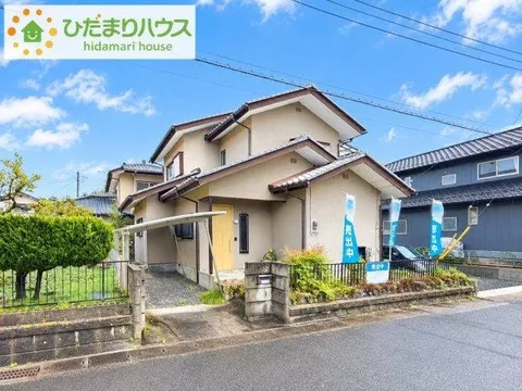 【2 minutes by car to Shiomigaoka Park × 5 minutes by car to Benimaru × Summary of surrounding properties available】