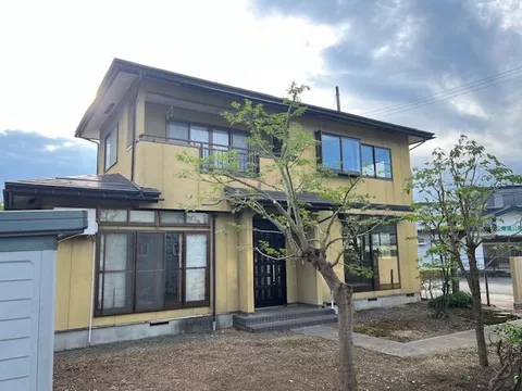 Nanyo City Mikan-dori (Akayu Station) 2-story 4LDK