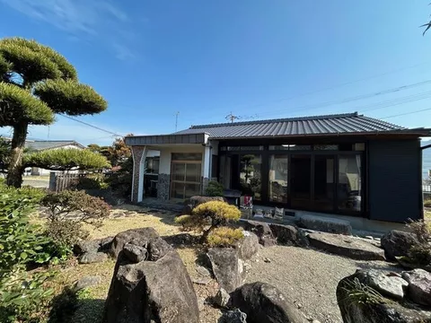 500m to the elementary school; land area over 150 tsubo!!