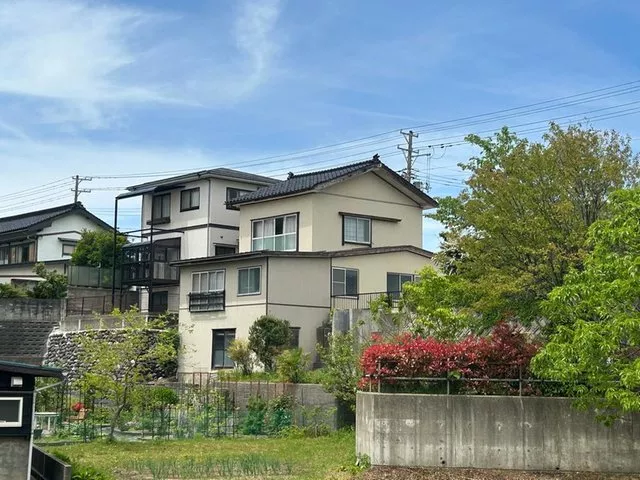 Immediate viewing available! Good sunlight ♪ Basement available ♪ About 6.8 m wide road in front♪
