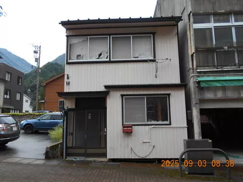 Kurobe City Unazuki Onsen (Unazuki Onsen Station) 2-story 4K