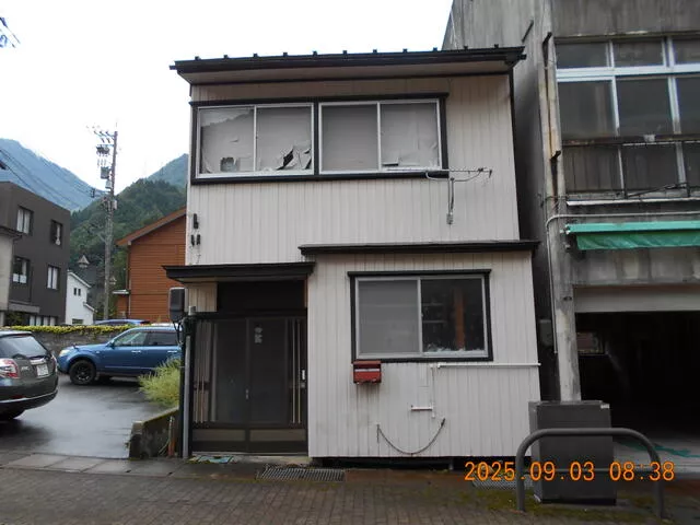 Kurobe City Unazuki Onsen (Unazuki Onsen Station) 2-story 4K
