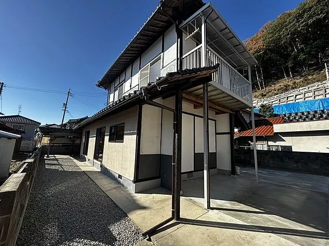 Used single-family home in Sanyoshi Hatashikimachi