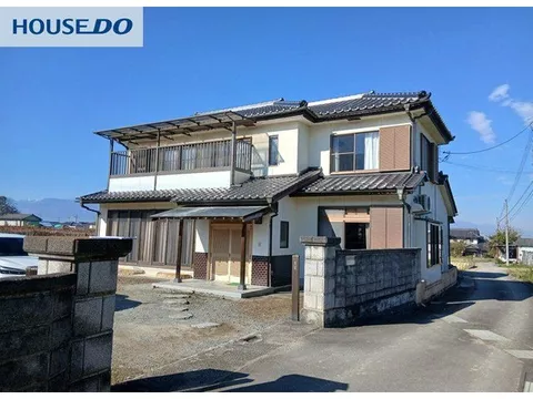 ○Parking space for more than 8 cars available! ○10-minute walk to Kofu City Nakado Minami Elementary School!