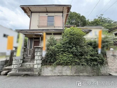 6 Shimomaki, Kamimaki-cho, Kitakatsugi-gun (Hatakeda Sta.) 2F 6DK

3.3 million yen