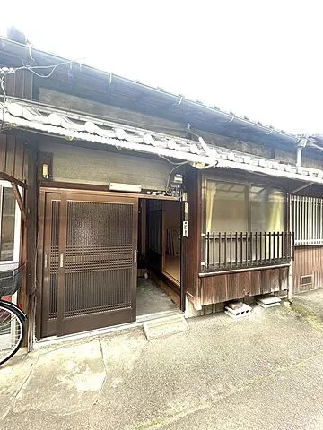 Used terrace house in Wakayama City, Kozuika