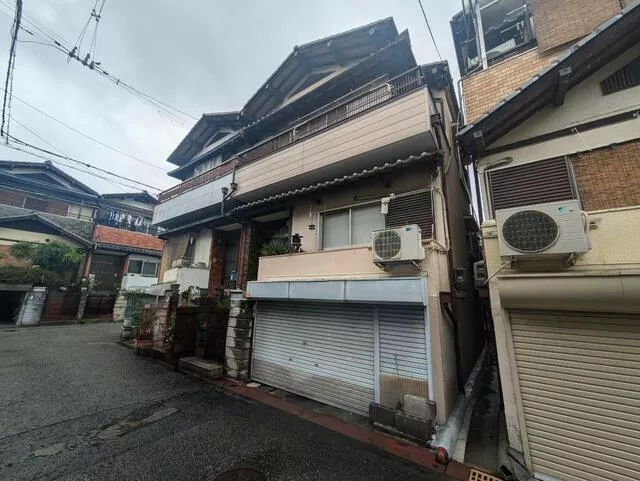 Nishinari Ward, Osaka City, Tsumori 3-chome (Nishitenka Chaya Station) 3-story 4DK