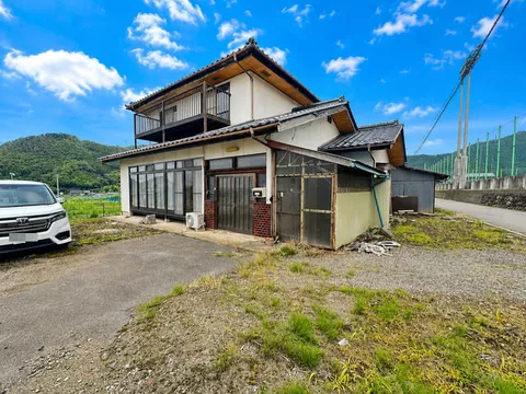 Kamitakai District, Takayama Village, Oaza Nakayama 2-story building 5DK