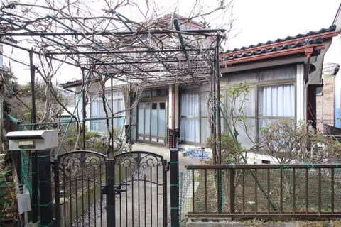 Fujikura 1-chome, Shiogama City (Higashi-Shiogama Station) 2-story building 6DK