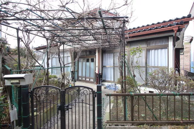 Fujikura 1-chome, Shiogama City (Higashi-Shiogama Station) 2-story building 6DK